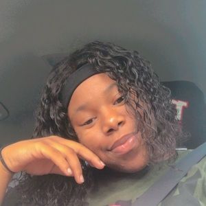 Meet your Posher, Taliya